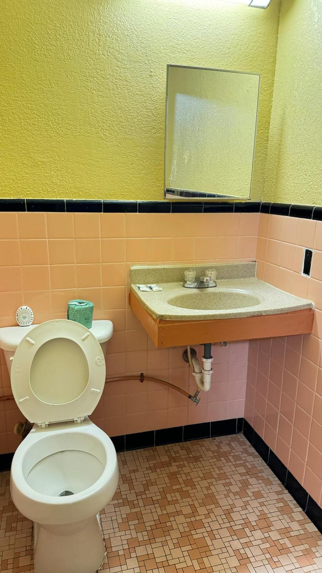 Greenlawn Motel Atmore Bagian luar foto