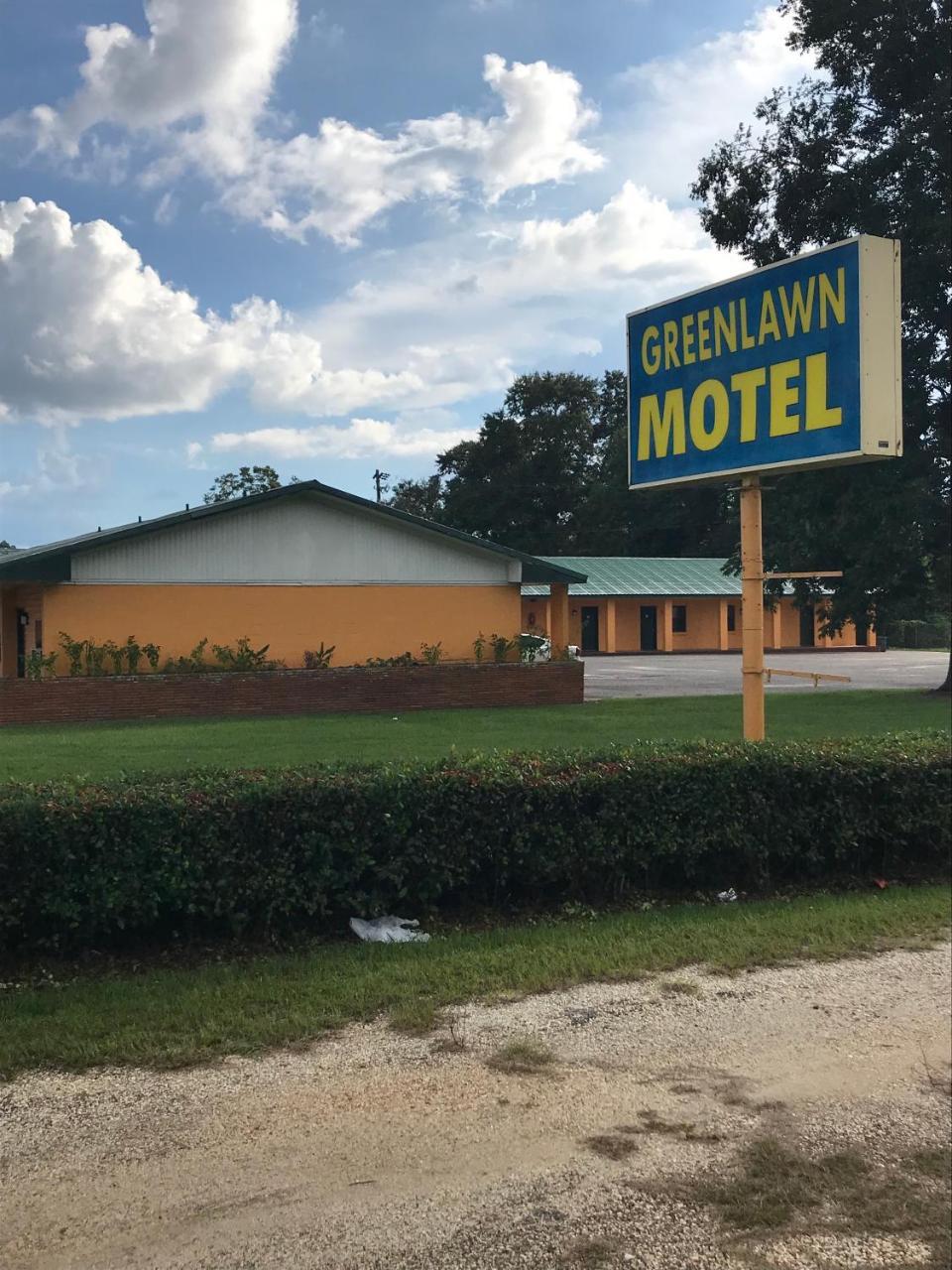 Greenlawn Motel Atmore Bagian luar foto