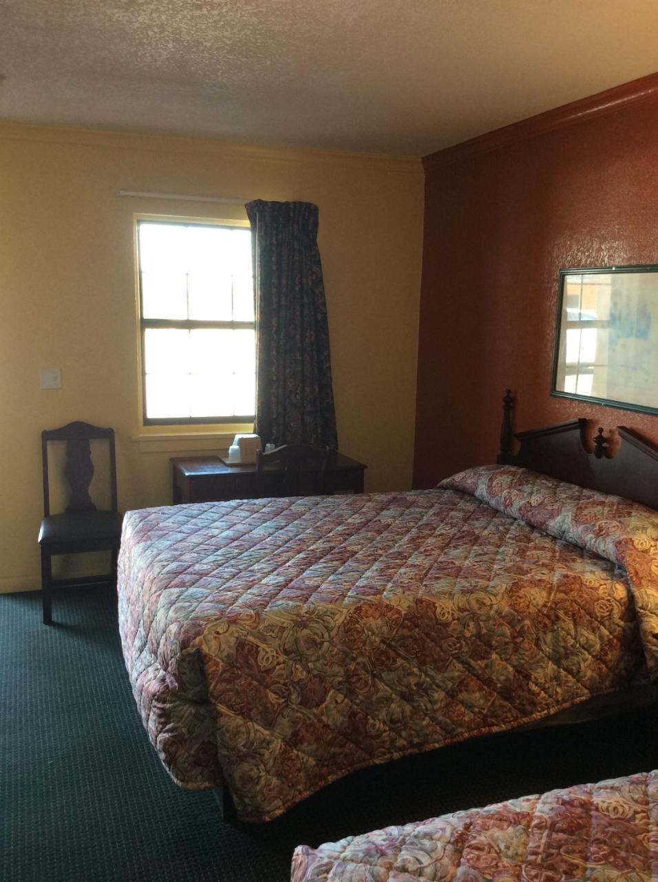 Greenlawn Motel Atmore Bagian luar foto